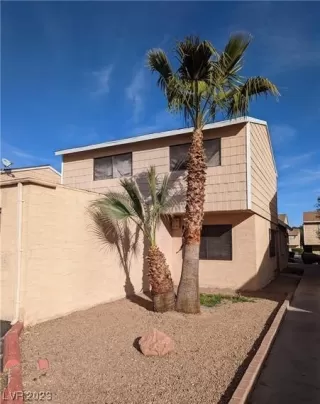 Photo #1: 2538666 Listing 