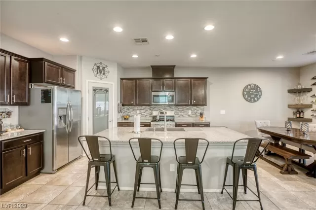 MLS: 2538677 Condo For Sale