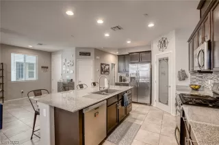 Photo #3: 2538677 Listing 