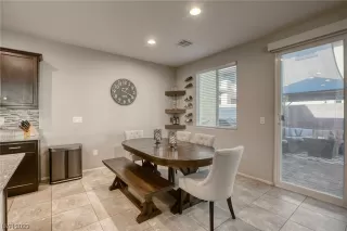 Photo #5: 2538677 Listing 