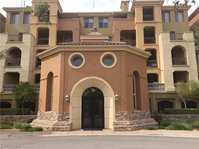 MLS: 2538679 Condo For Sale