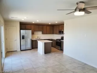 Photo #2: 2538695 Listing 