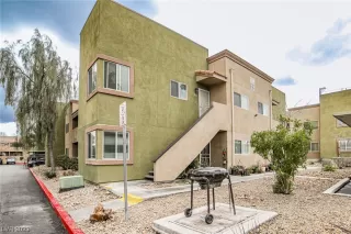 Photo #1: 2538699 Listing 