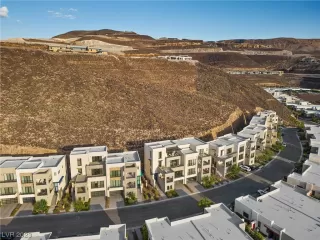 Photo #1: 2538711 Listing 