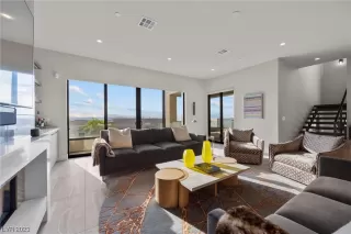 Photo #5: 2538711 Listing 