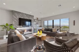 Photo #6: 2538711 Listing 