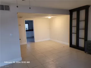 Photo #5: 2538714 Listing