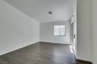 Photo #6: 2538723 Listing 