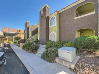 Photo #1: 2538727 Listing