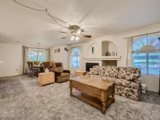 Photo #5: 2538727 Listing