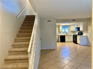 Photo #2: 2538744 Listing 