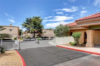 Photo #3: 2538798 Listing 