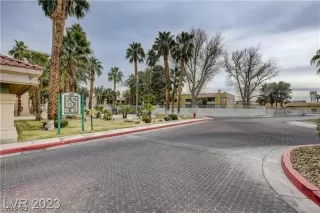 Photo #4: 2538798 Listing 