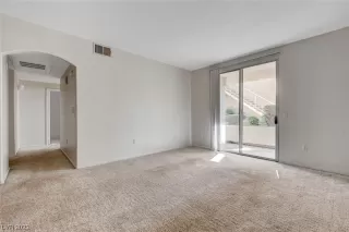 Photo #3: 2538805 Listing 