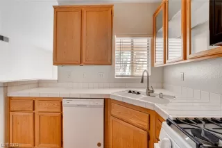 Photo #6: 2538805 Listing 