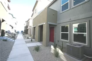 Photo #1: 2538813 Listing 