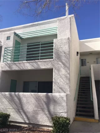 Photo #1: 2538823 Listing 