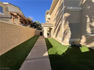 Photo #3: 2538875 Listing 