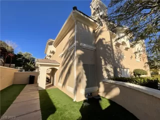 Photo #4: 2538875 Listing 