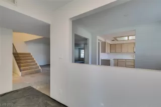 Photo #3: 2538886 Listing