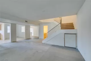 Photo #6: 2538886 Listing