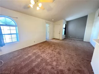 Photo #1: 2538899 Listing 