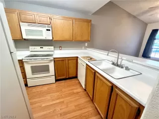 Photo #3: 2538899 Listing 