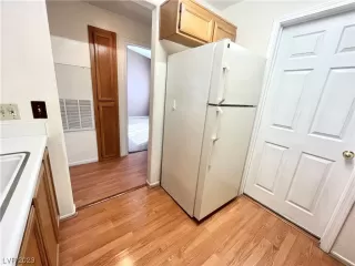 Photo #4: 2538899 Listing 