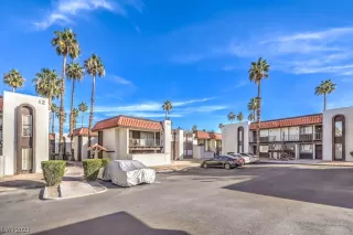 Photo #5: 2538908 Listing 