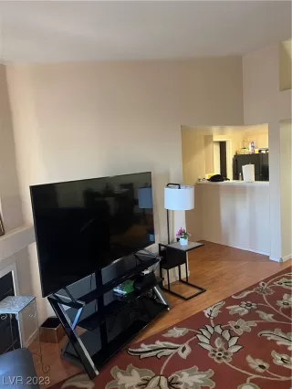 Photo #3: 2538921 Listing 