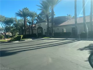 Photo #6: 2538921 Listing 