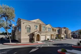 Photo #1: 2538926 Listing