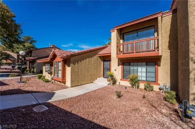 MLS: 2538934 Condo For Sale