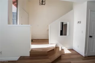 Photo #5: 2538934 Listing 