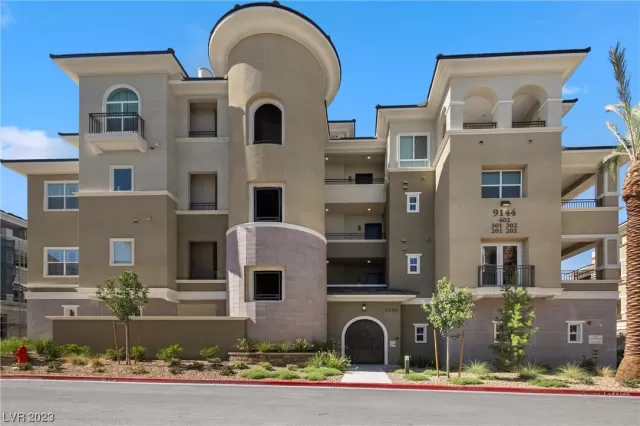 MLS: 2538945 Condo For Sale