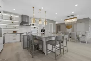 Photo #4: 2538945 Listing 