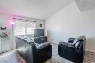 Photo #2: 2538988 Listing 