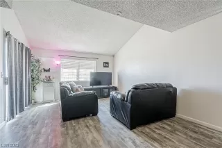 Photo #5: 2538988 Listing 
