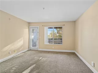 Photo #2: 2539044 Listing