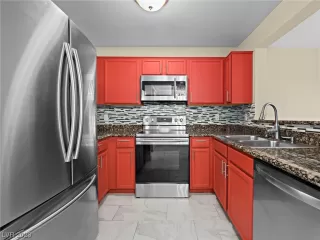 Photo #5: 2539044 Listing