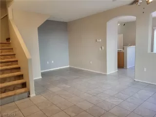 Photo #3: 2539059 Listing 