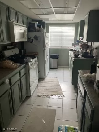 Photo #2: 2539070 Listing