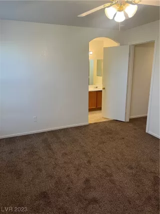 Photo #3: 2539071 Listing