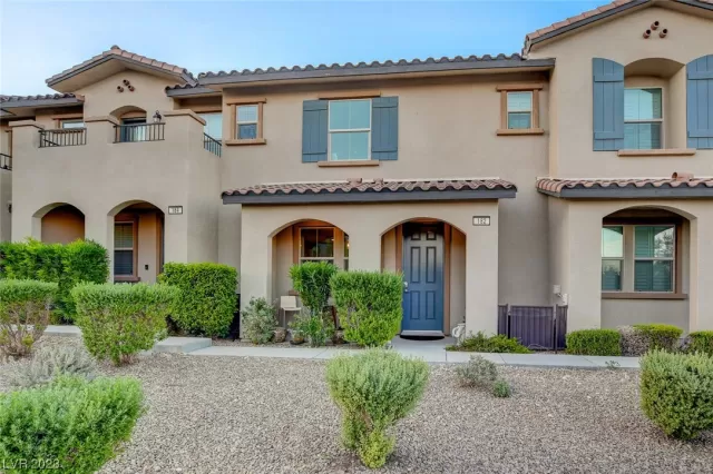 MLS: 2539076 Condo For Sale