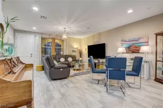 Photo #6: 2539076 Listing