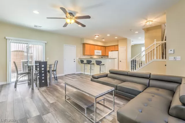 MLS: 2539104 Condo For Sale