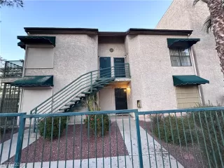 Photo #1: 2539113 Listing