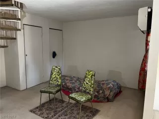 Photo #4: 2539113 Listing