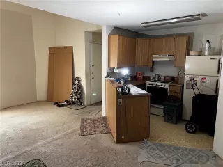 Photo #5: 2539113 Listing