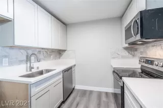 Photo #4: 2539154 Listing